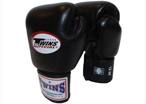 BGVL-3 для муай-тай черные в Перми по цене 5990 ₽ в категории боксерские мешки и груши Twins