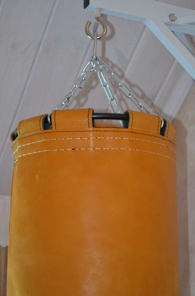 Рокки 120х40 см. 50 кг кожа рыжий из каталога товаров для бокса и единоборств в Перми по цене 27440 ₽
